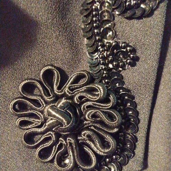 Beautiful sequin blouse, sheer back with low back w/bowtie and sheer sleeves - Picture 9 of 10